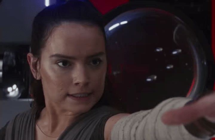 New The Last Jedi TV spots tease a huge scene, plus other interesting&nbsp;shots