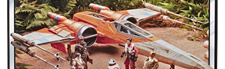 Poe Dameron gets a new orange X-Wing in The Rise of Skywalker… with&nbsp;R2-D2?